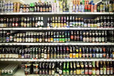 上線三個月客單價飆升三成，傳統(tǒng)批發(fā)市場里的小酒鋪如何逆襲成為行業(yè)黑馬？